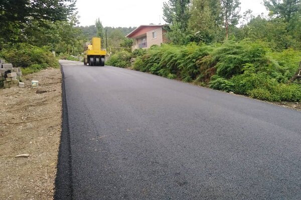 اجرای ۵۰۰ کیلومتری آسفالت راه‌های روستایی گیلان