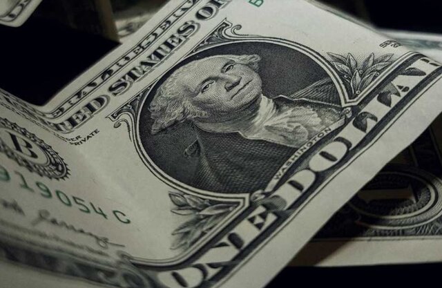 زندیان: بانک مرکزی برنامه مشخصی برای کنترل نرخ ارز داشته باشد