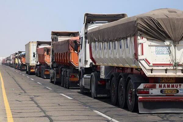 استاندار گیلان: تردد کامیون‌های ترانزیتی در مرز آستارا عادی است